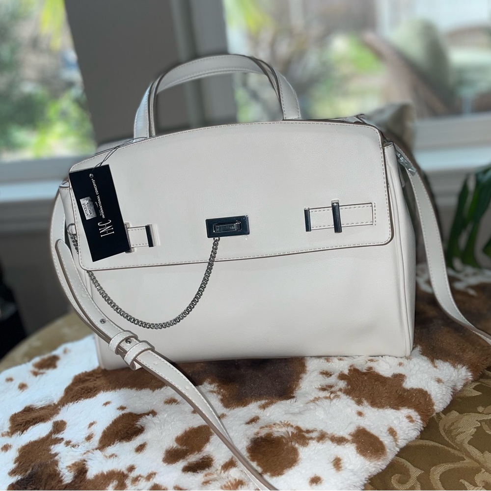 NWT INC Purse